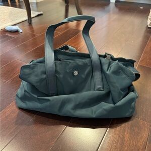 LuluLemon gym bag / Duffel Bag
